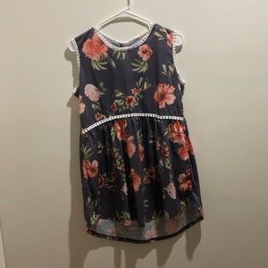 🎉2 for $10 gray floral top